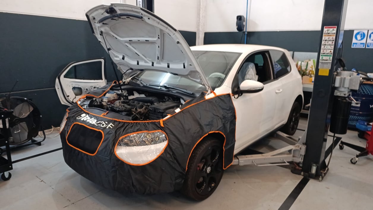 Reparacion de motor en el taller gran canaria